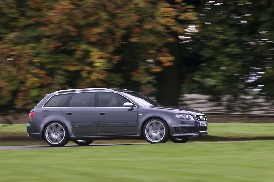  Audi RS4 Avant (B7, 8E) 2006 года  (UK) (фото 7 из 9)